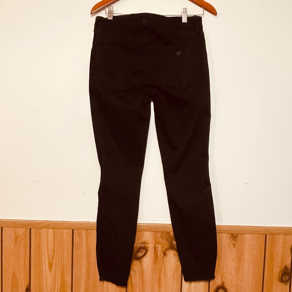 Guess Women's Black Skinny Jeans - Picture 3 of 9